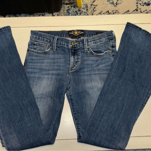 Lucky Brand Brooke Flare Jeans Women’s Size 6/28 Medium Wash Stretch Denim - Picture 3 of 12